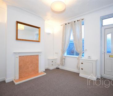 3 bedroom terraced house to rent - Photo 3