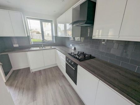 2 bedroom terraced house to rent - Photo 3