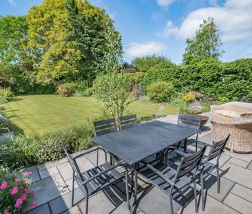 6 bedroom detached house to rent - Photo 5