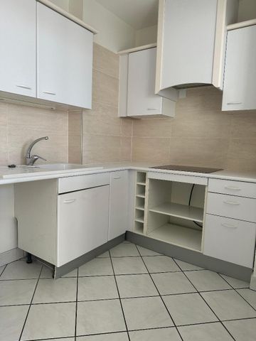 Location Appartement 3 pièces 65m² LYON 4ème - Photo 3