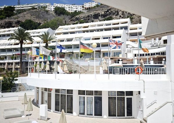 Puerto Rico, Canary Islands 35130