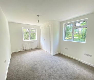 4 bedroom detached house to rent - Photo 5
