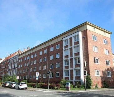 Ihre neue Wohnung: Modernisierte 2,5-Zimmer-Wohnung - Foto 1