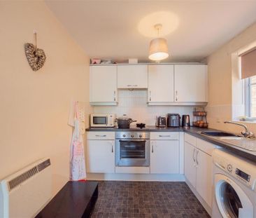 2 bedroom apartment to rent - Photo 6