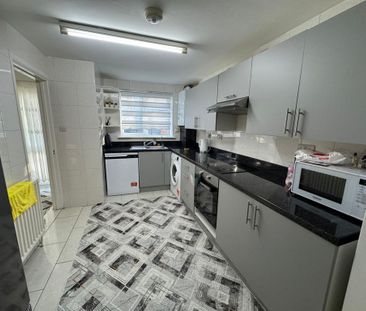 2 bedroom terraced house to rent - Photo 6