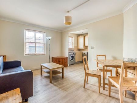 3 Bed Student Accommodation - Photo 3