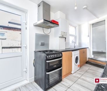 Pretoria Road, N17, London - Photo 5