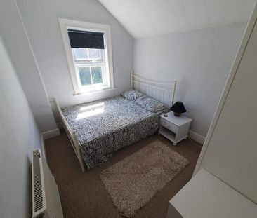 4 bedroom house share to rent - Photo 4