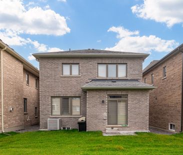 For Lease - 6 Northrop BSMT Avenue, Clarington, Ontario - Photo 5