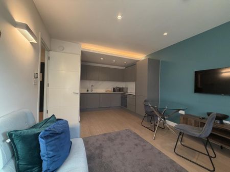 1 bedroom flat to rent - Photo 2
