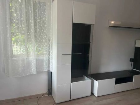 Casă de închiriat | Păcurari – la 500 m de Rond | 60 mp | Foișor | Parcare | Centrală proprie - Fotografie 2