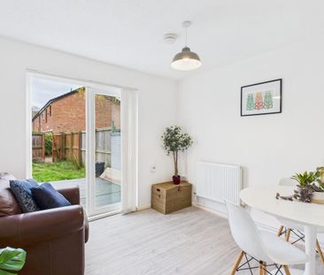 1 bedroom in a house share to rent - Photo 2