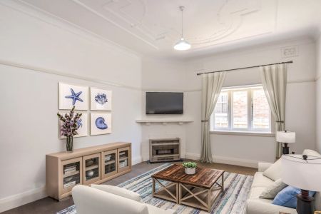 Centrally Located Timeless Beauty! - Photo 3