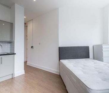 Flat to rent - Photo 1