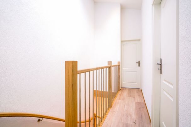 8 room semi-detached house for rent in Plan-les-Ouates - Photo 1