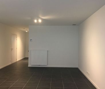 Gelijkvloers appartement met 2 slpk, terras en autostaanplaats - Foto 5