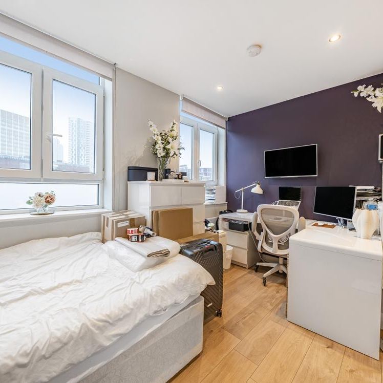 Mercia Grove, London SE13 - Photo 1