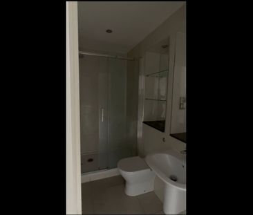 Room in a Shared Flat, Station Grove, HA0 - Photo 3
