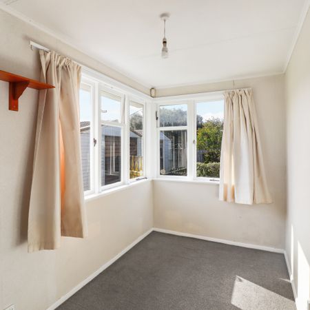 Charming 2 bedroom home in Papakura! - Photo 4