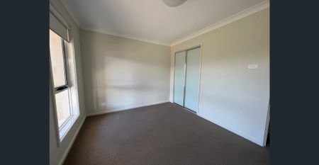 Luxurious & Large Home! - Photo 5