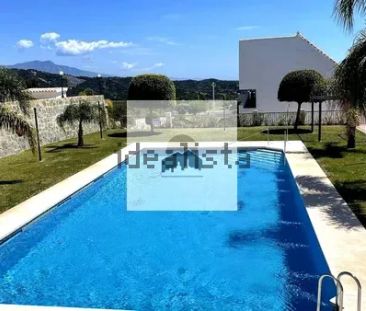 Alquiler de dúplex en Altos de Estepona - Photo 2