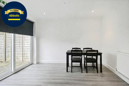 House share to rent - Photo 4