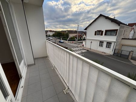 Location Appartement 4 pièces 71m² - Photo 5
