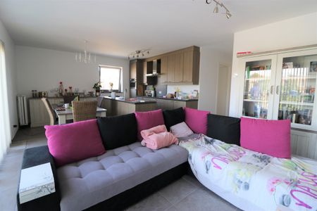 Modern twee slaapkamer appartement met terras en staanplaats - Foto 5