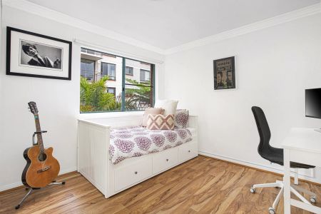 Lifestyle Apartment With Fresh Modern Interiors - Lift Access - Photo 2