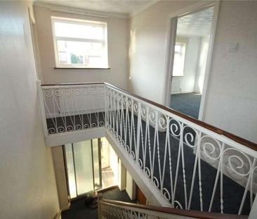 St. Francis Avenue, Gravesend, Kent, DA12 - Photo 4