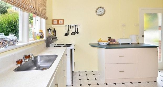 2 Bedroom Flat in Mornington - Photo 1