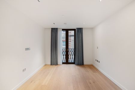 Refined Georgian Duplex with Private Terraces on Montagu Square - Photo 4