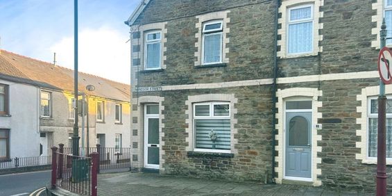 Windsor Street, CAERPHILLY - Photo 3