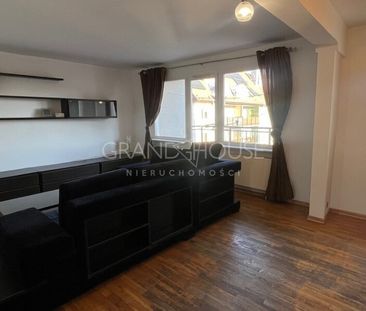 Przecław, 6pok., 2 piwnice, balkon - Photo 2