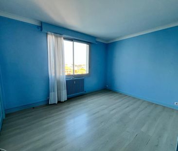 Location Appartement 3 pièces 76m² NIORT 79000 - Photo 6
