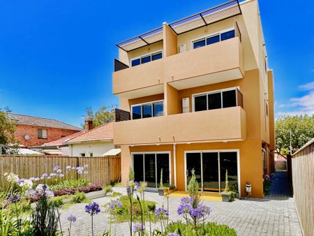 8 See St(080), Sydney - Photo 5