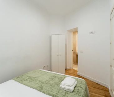 Calle Isabel La Católica, Madrid, Community of Madrid 28013 - Photo 1