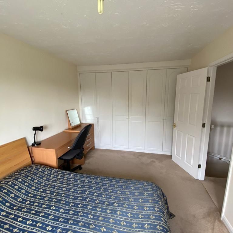 5 bedroom detached house to rent - Photo 1