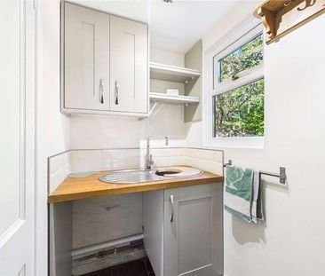 Pound Green Cottages, Goring Lane, Wokefield Green, Mortimer, RG7 - Photo 2