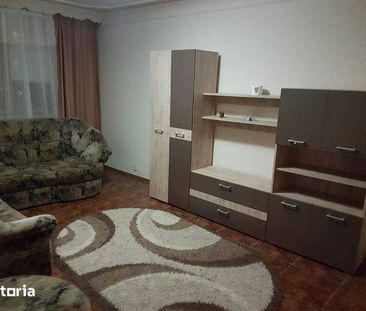Inchiriez apartament - Photo 1