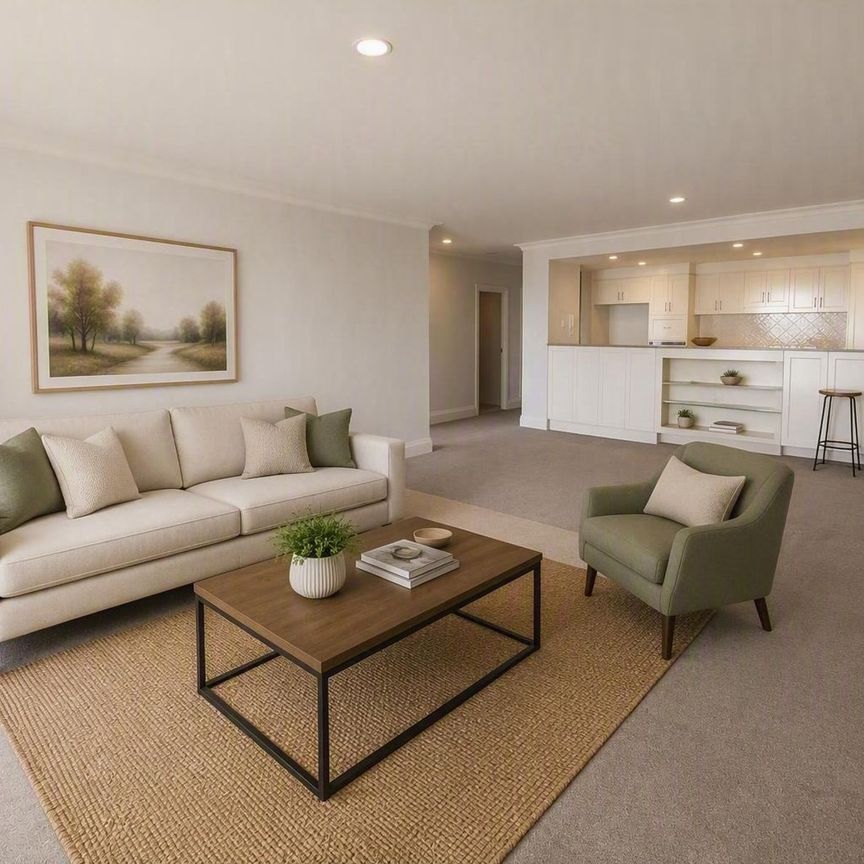 Huge 3 Bedroom Apartment, Premier Location - Photo 1