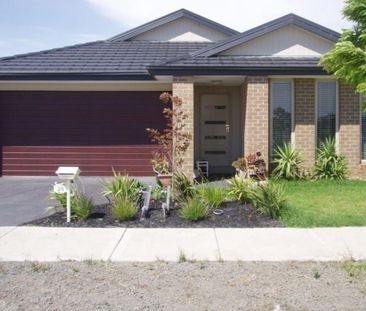 35 Brickwood Circuit, CRAIGIEBURN - Photo 1