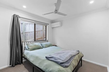 “Stunning 4 Bedroom Family Home in Thriving Pallara” - Photo 4