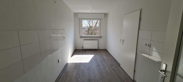 Hier wird komplett saniert - schicke Familienwohnung in Brackel - Foto 1