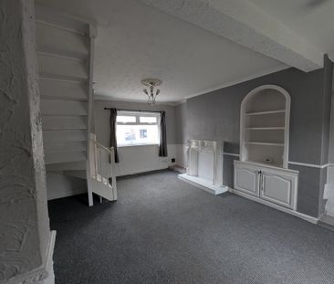 2 bedroom terraced house to rent - Photo 2