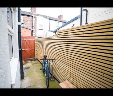 6 Bed Semi-Detached House, Albert Edward Road, L7 - Photo 1