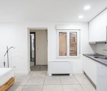 Room in a shared 4-bedroom apartment for rent in Sol, bills included - Foto 5