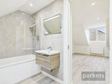 1 bedroom semi-detached house to rent - Photo 5