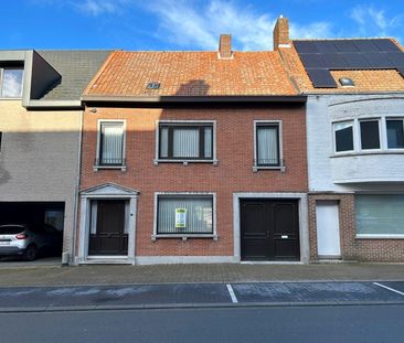 RUIME RIJWONING MET TUIN EN GARAGE IN HARTJE PITTEM - Photo 1