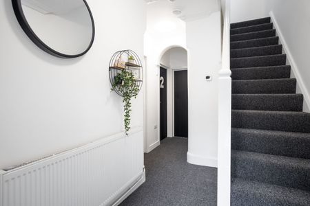 Marlborough Road, Nuneaton, CV11 5PG - Photo 2